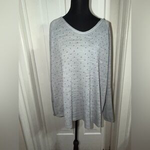 Women's plus size 1X Onque Casuals Light Gray Long Sleeve Top